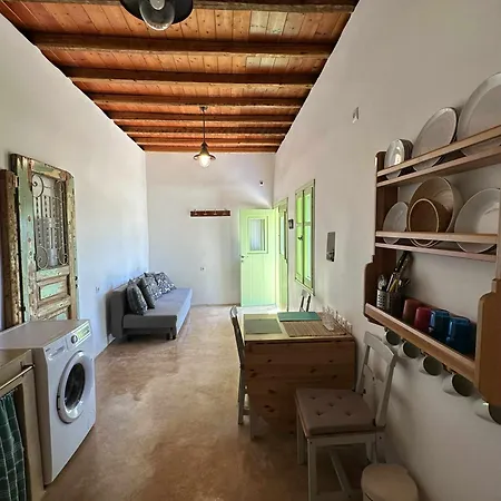 σύμπορο Casă la țară